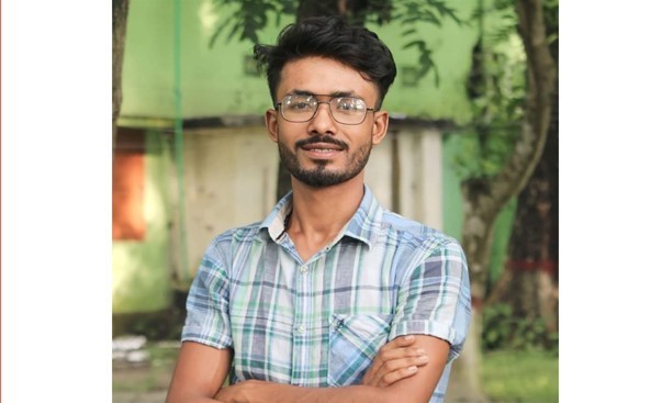 চিকিৎসায় সাহায্যের আবেদন