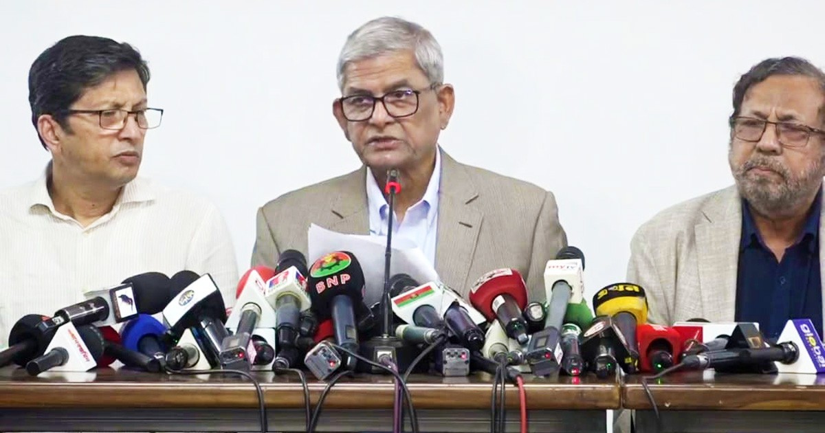 বিদেশে নেওয়ার মতো শারীরিক অবস্থা এখন খালেদা জিয়ার নেই: মির্জা ফখরুল